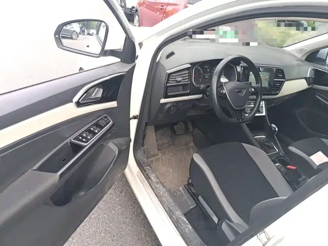 Jetta VS5 — Фото автомобиля 13