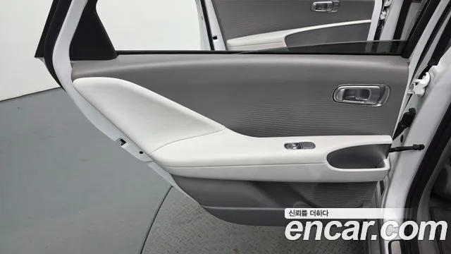 Hyundai Ioniq 6 — Фото автомобиля 14