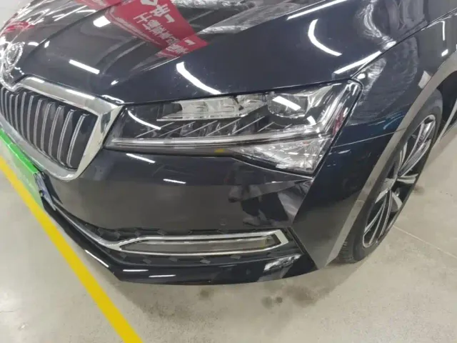 Skoda Superb — Фото автомобиля 23