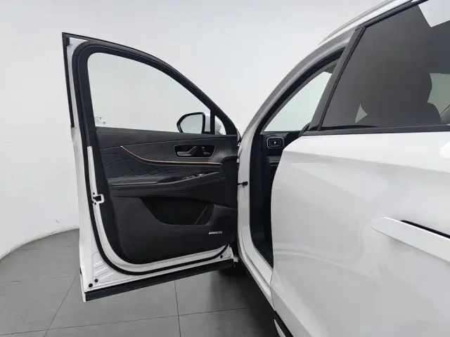 Chery Tiggo 9 — Фото автомобиля 8