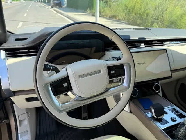Land Rover Range Rover — Фото автомобиля 11