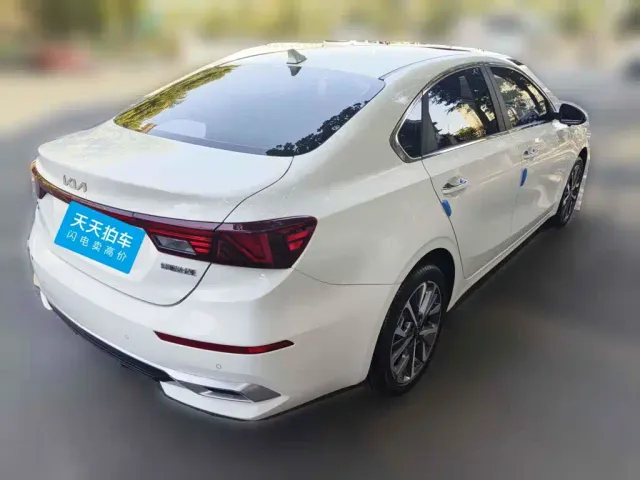 Kia K3 — Фото автомобиля 2