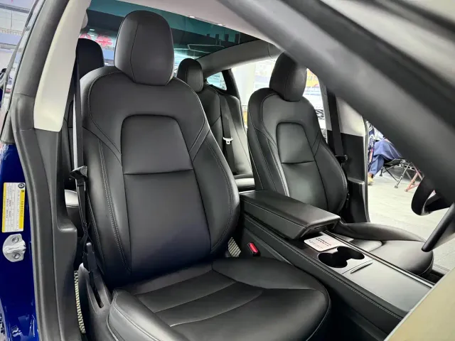 Tesla Model 3 — Фото автомобиля 13