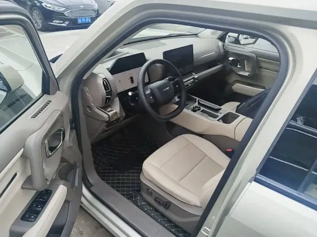 Haval Big Dog — Фото автомобиля 12
