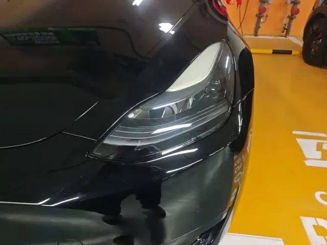 Tesla Model Y — Фото автомобиля 23