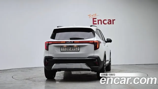 Kia Seltos — Фото автомобиля 4