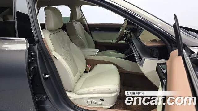 Hyundai Grandeur GN7 — Фото автомобиля 16