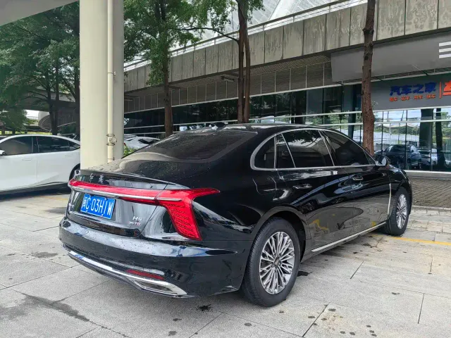 Hongqi H5 — Фото автомобиля 7