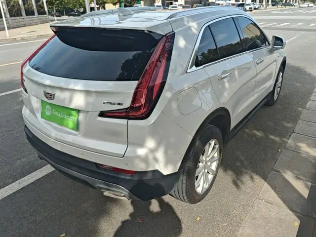Cadillac XT4 — Фото автомобиля 6