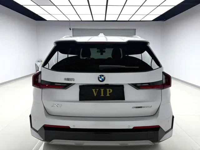 BMW X1 — Фото автомобиля 3