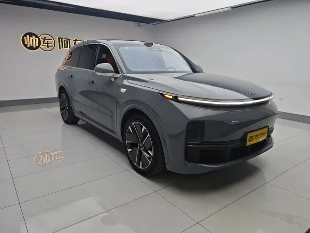 Li Auto L8 — Фото автомобиля 2