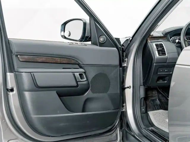 Land Rover Discovery — Фото автомобиля 18