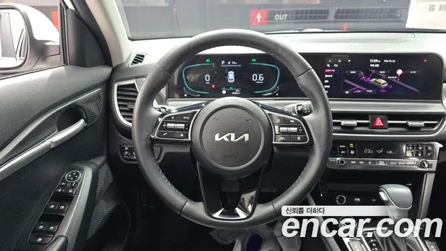Kia Seltos New — Фото автомобиля 13