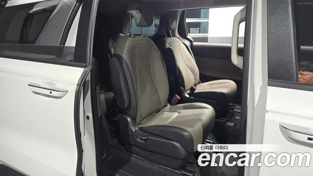 Kia Carnival 4th Gen — Фото автомобиля 17
