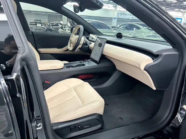 Nio ET5 Touring — Фото автомобиля 9