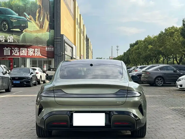 Xiaomi SU7 — Фото автомобиля 3