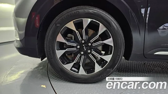 Kia Canival Carnival 4 поколение Бензин 9 мест Signature — Фото автомобиля 5