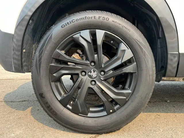 Peugeot 2008 — Фото автомобиля 8