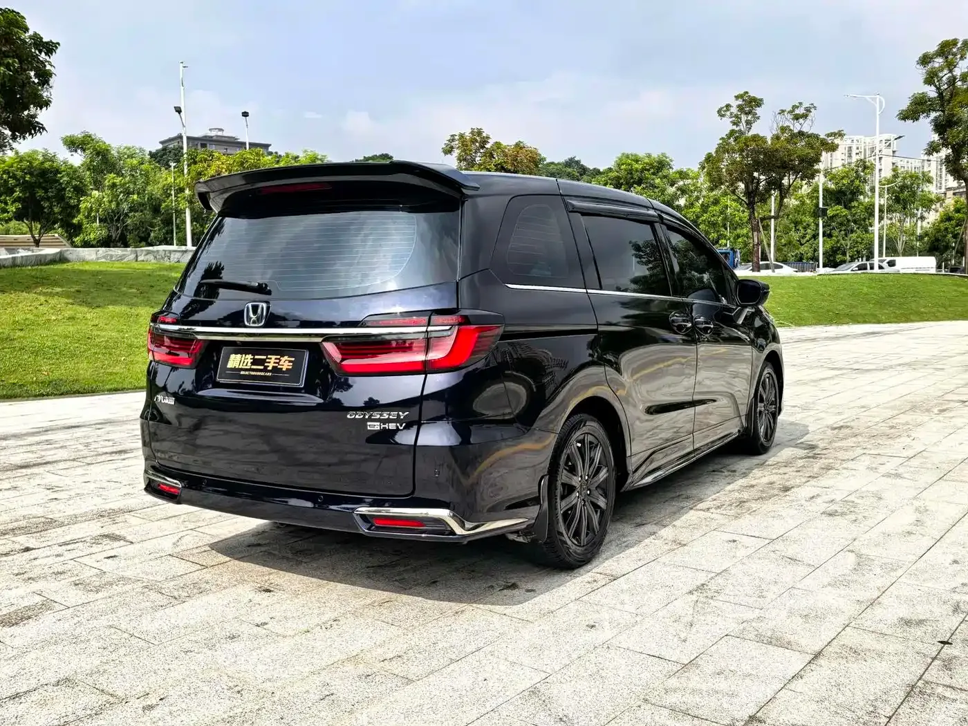Honda Odyssey 2022 2.0L e:HEV Sharp·Leading Edition — Фото автомобиля 6
