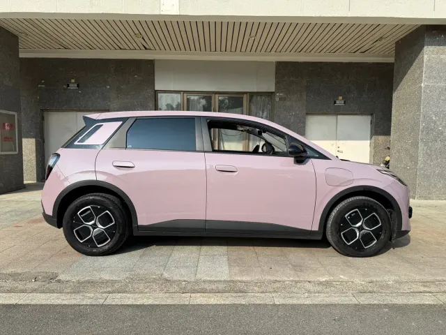 GAC Aion UT — Фото автомобиля 5