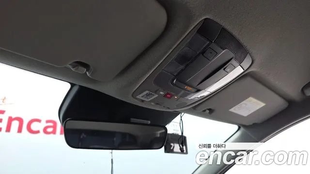 Kia Niro New — Фото автомобиля 25