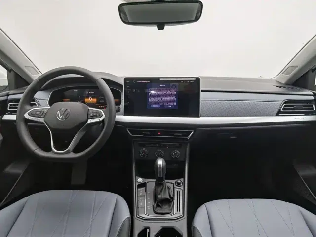 Volkswagen Lavida — Фото автомобиля 5