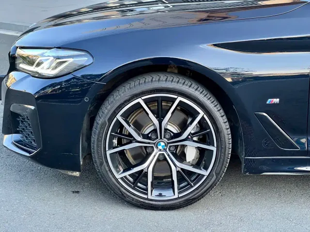 BMW 5 Series — Фото автомобиля 9