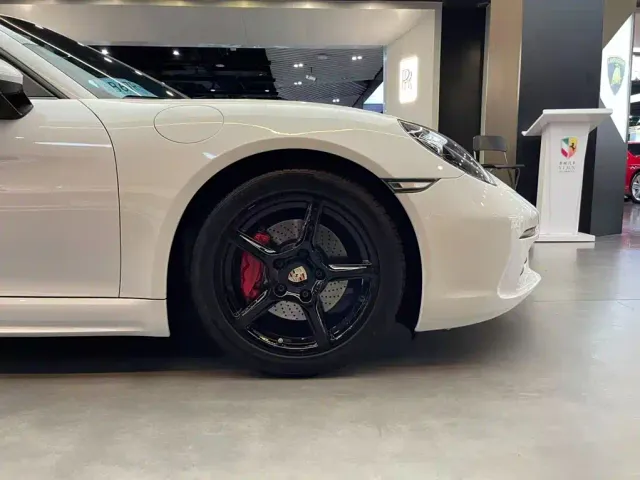 Porsche 718 — Фото автомобиля 16