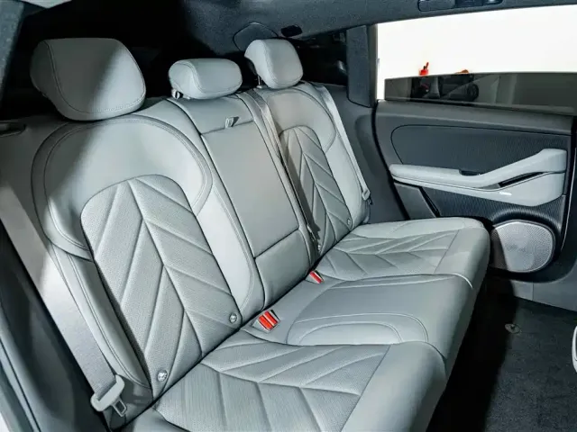 NIO NIO ET5T 2025 75kWh Touring — Фото автомобиля 24