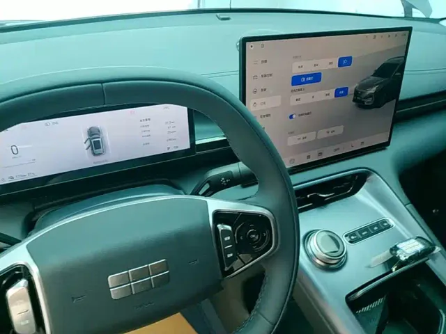 Geely Galaxy E5 — Фото автомобиля 13