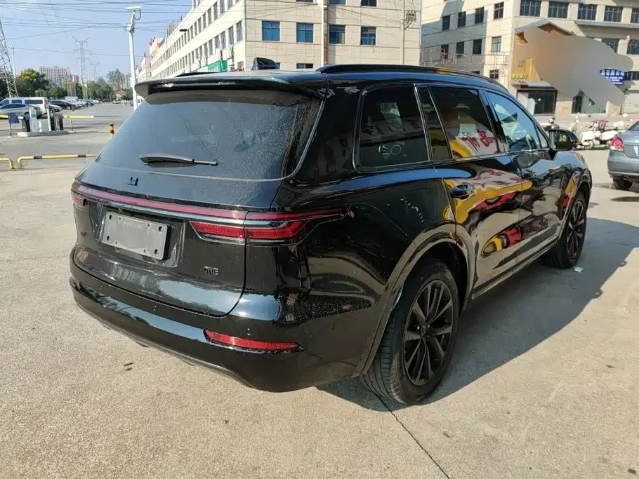 Li Auto Li ONE 2021 Extended Range 6-Seater — Фото автомобиля 3
