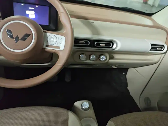Wuling Hongguang Mini EV — Фото автомобиля 5