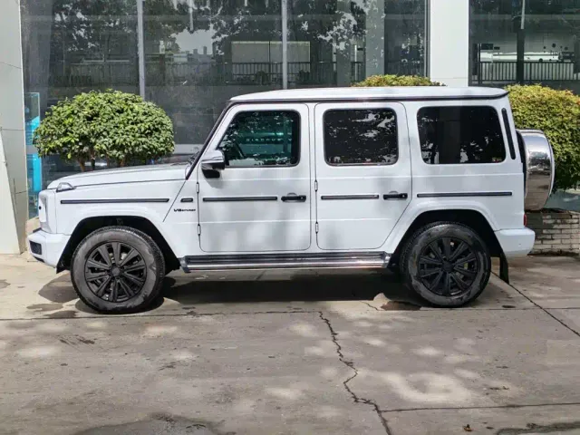 Mercedes-Benz G-Class — Фото автомобиля 2