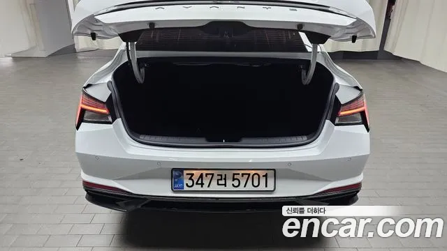 Hyundai AVANTE Avante (CN7) — Фото автомобиля 15