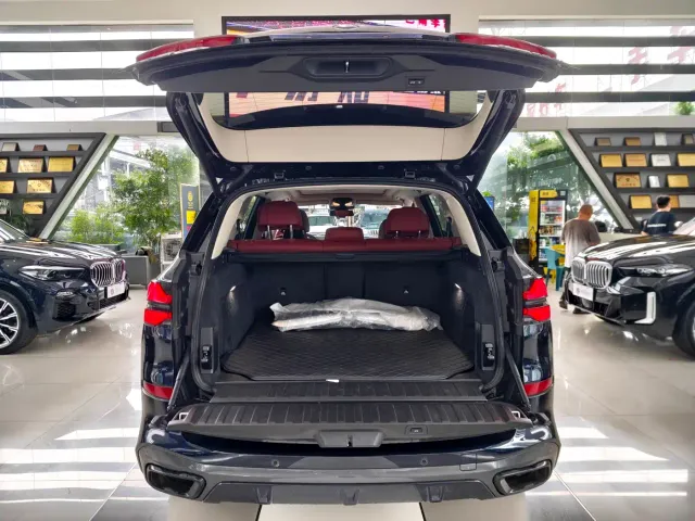 BMW X5 — Фото автомобиля 7