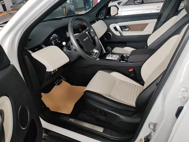 Land Rover Discovery Sport — Фото автомобиля 14