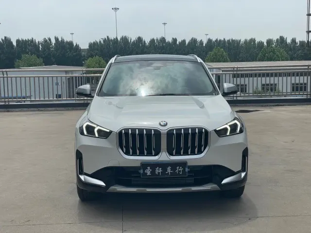 BMW X1 — Фото автомобиля 2