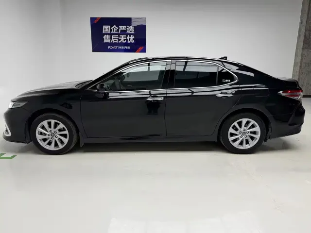 Toyota Camry — Фото автомобиля 9