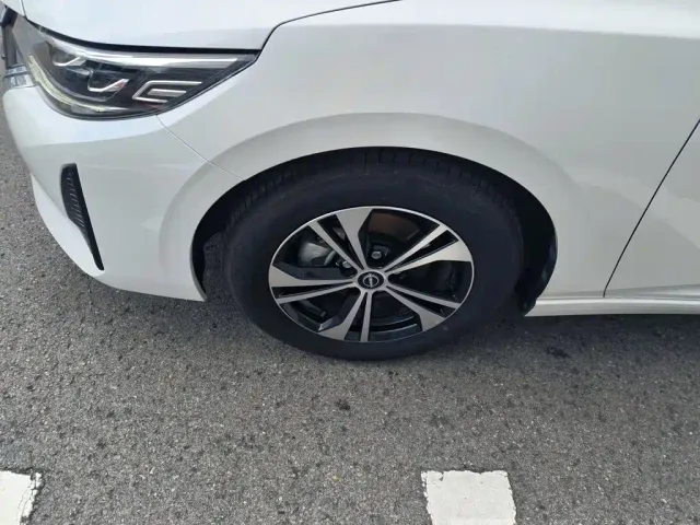 Nissan Sylphy — Фото автомобиля 22