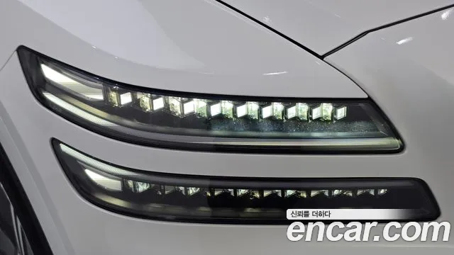 Genesis GV80 — Фото автомобиля 22