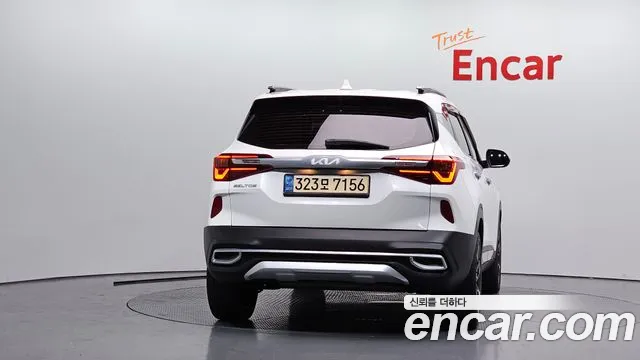 Kia Seltos — Фото автомобиля 4