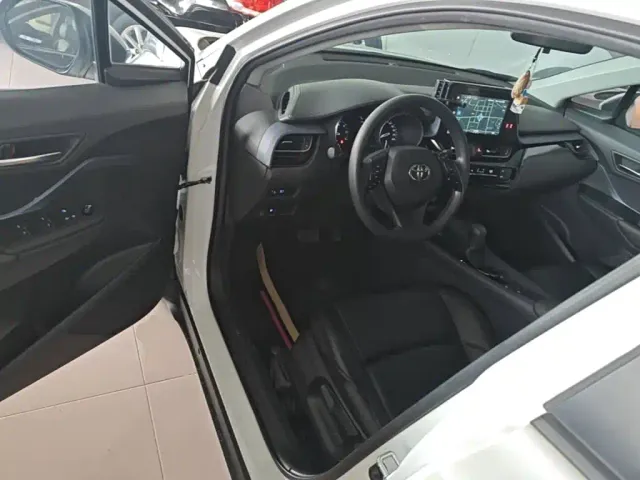 Toyota IZOA — Фото автомобиля 15
