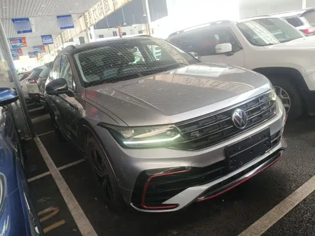 Volkswagen Tiguan X — Фото автомобиля 3