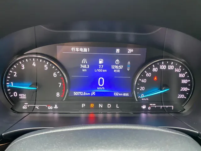 Ford Escape — Фото автомобиля 13