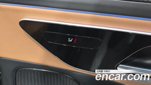 Mercedes-Benz E-Class — Фото автомобиля 19