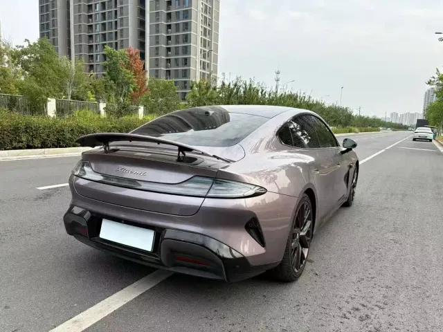 Xiaomi SU7 — Фото автомобиля 9
