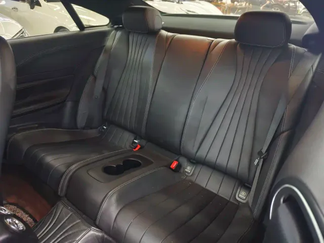 Mercedes-Benz E-Class — Фото автомобиля 6