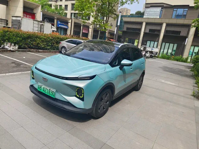 Фотография автомобиля — Geely Geometry E Firefly