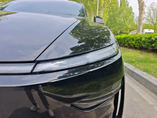 Tesla Model Y — Фото автомобиля 12