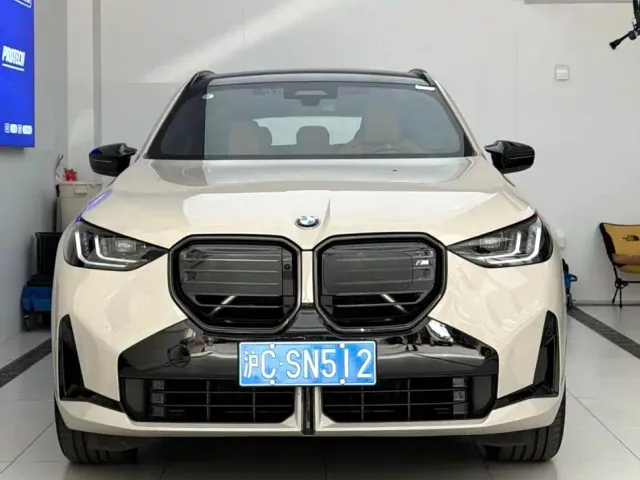 BMW X3 M50 — Фото автомобиля 2